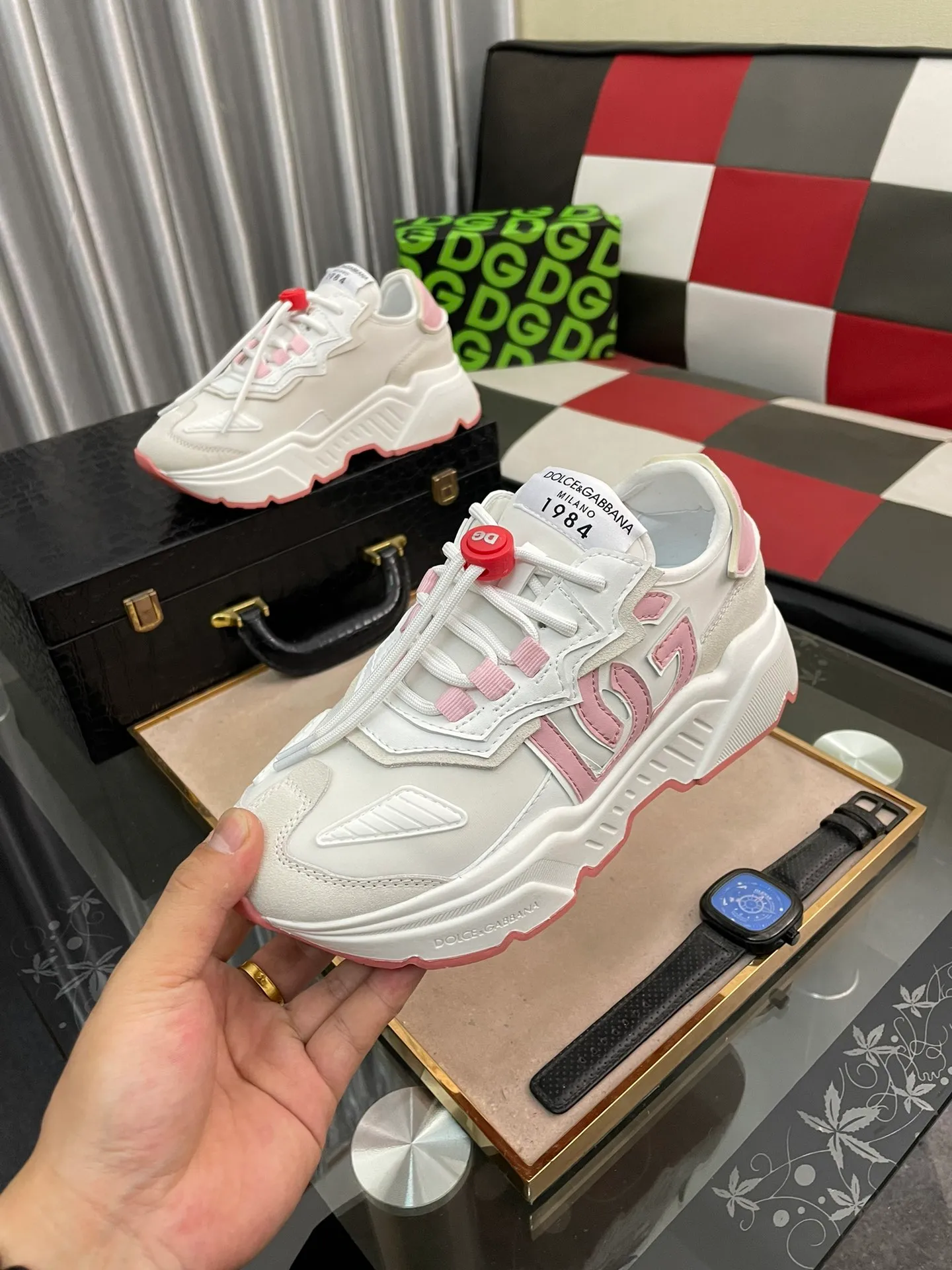 Ex-factory price 480⌚️⌚️[DG] Men's casual shoes, high-end quality, synchronized with counters, the version is compared with the original version, the upper is imported cowhide and the outsole is glued, the lining is full cowhide, exquisite and luxurious, size: 35–453⃣️colors available